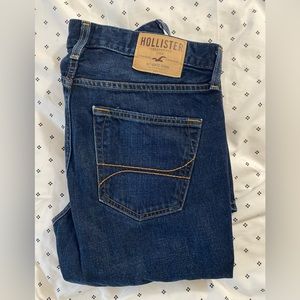 Men’s Classic Straight Jeans Hollister brand, size 31 x 32, dark blue